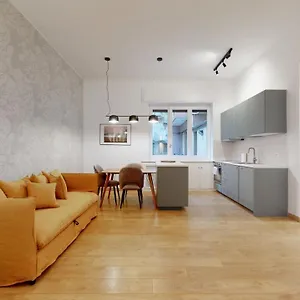 Appartamento Sahi - Dei Dell'olimpo Porta Romana, Milano