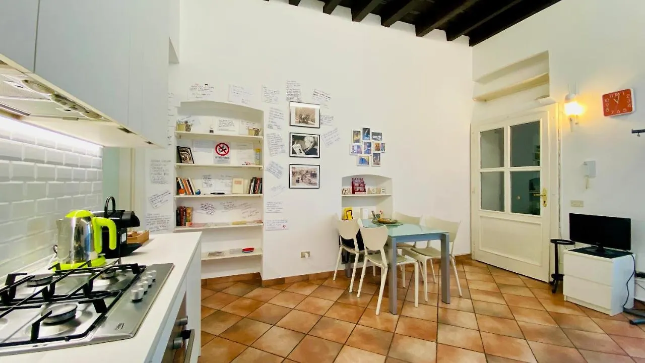 Sweet Apartment Milano Navigli Italia